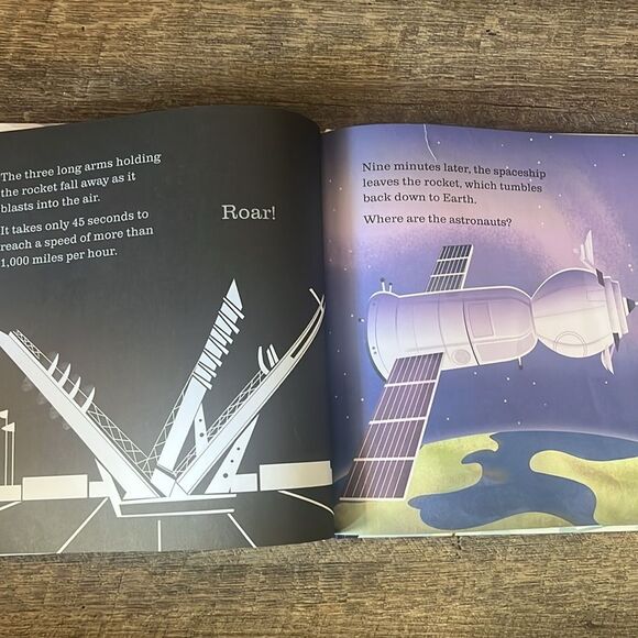 Kane Miller On the Space Station Shine-a-Light Children’s Flashlight Book Gift - Picture 4 of 9